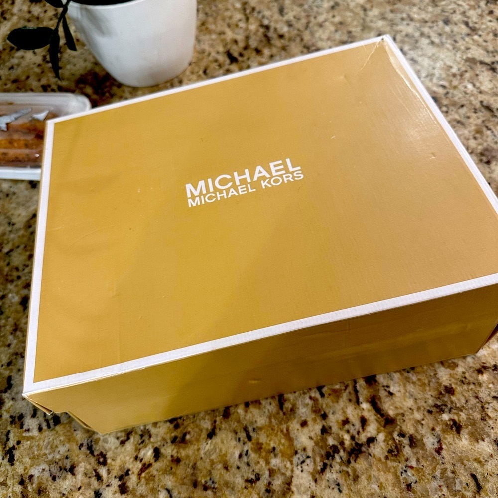 Worn once true to size in the original box